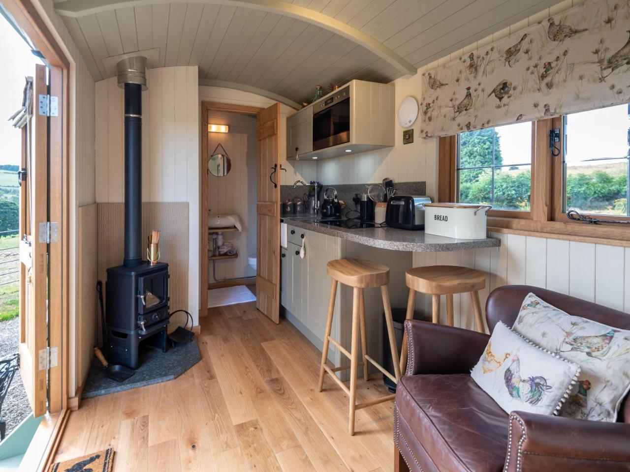 Padarn'S Hut Villa Llanbadarn Fynydd Esterno foto