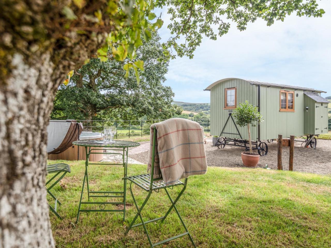 Padarn'S Hut Villa Llanbadarn Fynydd Esterno foto