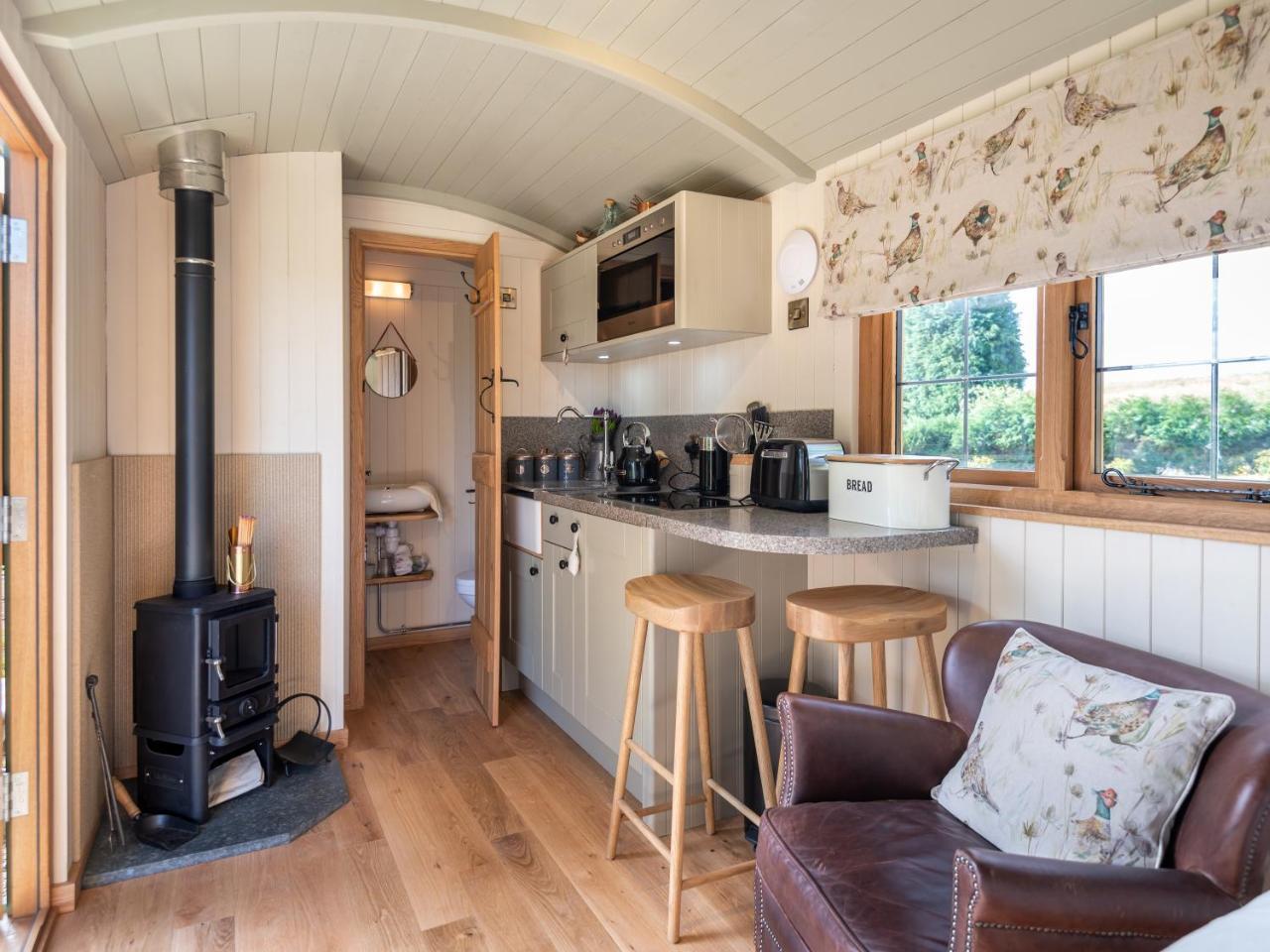 Padarn'S Hut Villa Llanbadarn Fynydd Esterno foto