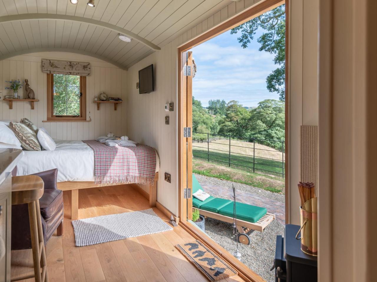 Padarn'S Hut Villa Llanbadarn Fynydd Esterno foto